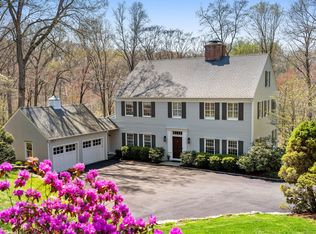 6 Wahackme Ln, New Canaan, CT 06840