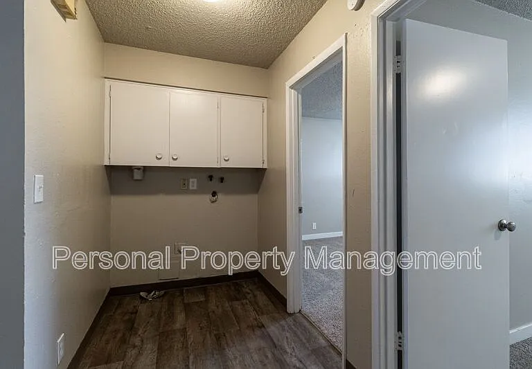 1002 NE 86th St — Photo 5