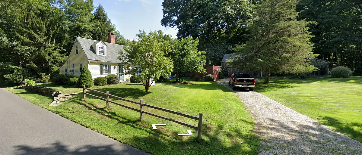 Building Photo - 279 Roast Meat Hill Rd
