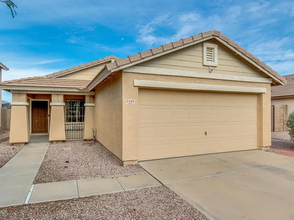2442 W Wrangler Way, San Tan Valley, AZ 85142
