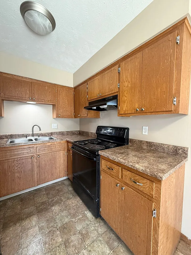 203 W 29th Avenue — Photo 2
