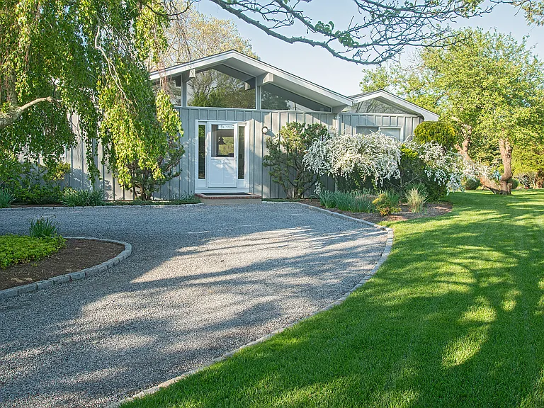 7 S Pond Rd — Photo 16