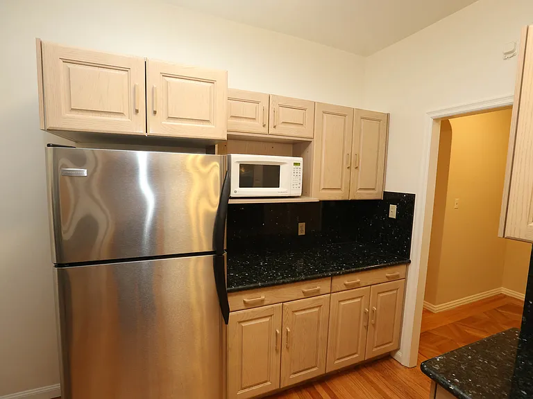 1701 N Point St #106 — Photo 11