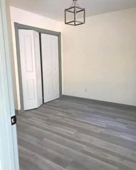 40 Albert Ave — Photo 17