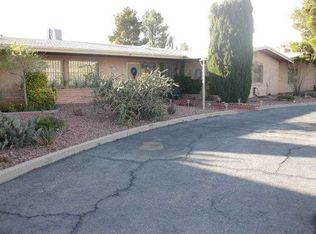 1131 Rim Rd, El Paso, TX 79902