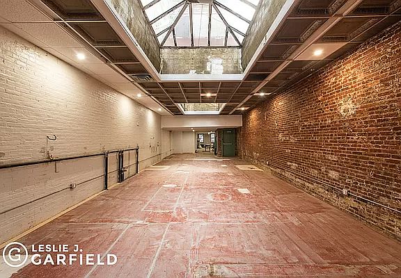 5th image of 413 E 53rd St #1