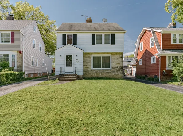 3838 Silsby Rd, University Heights, OH 44118