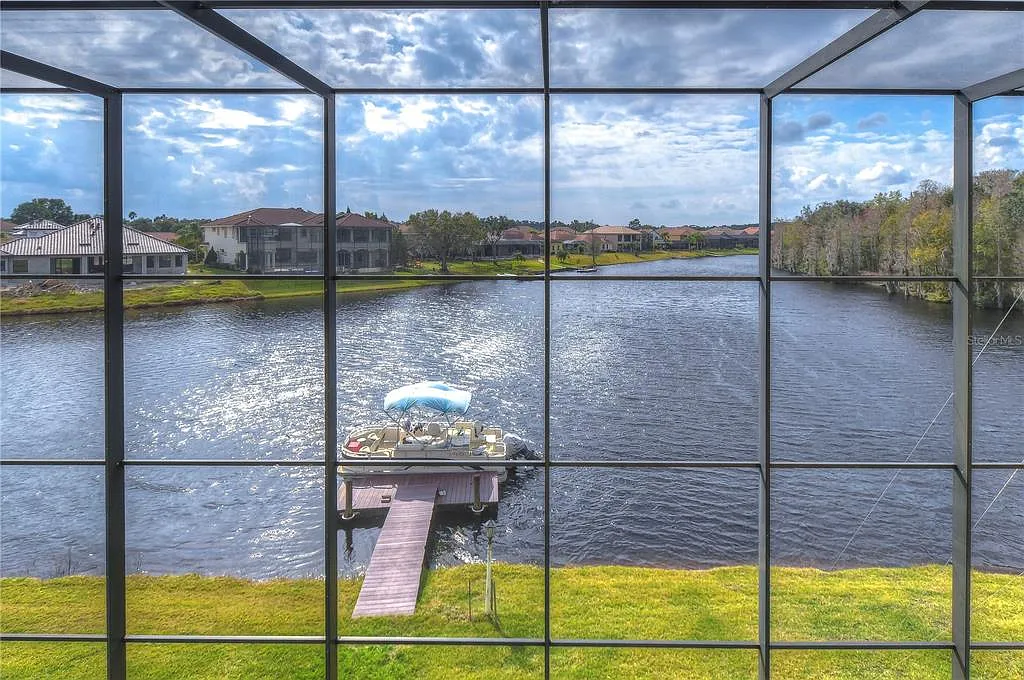 6 bed, 5.5 bath, 4829 sqft, $5,000 — Photo 4