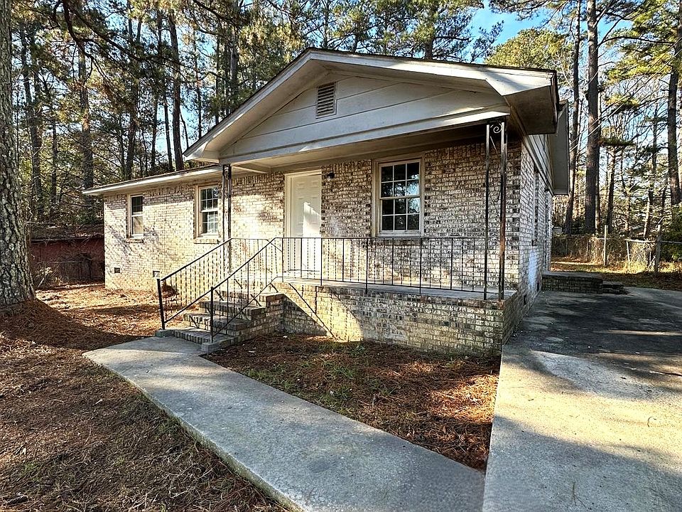 1st image of 6 Heritage Cir #A