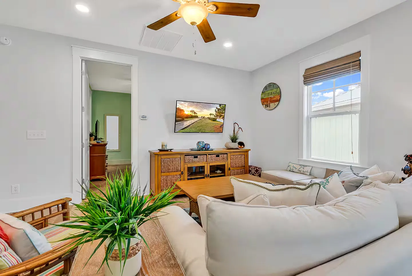 2 bed, 1351 sqft, $1,800 — Photo 1