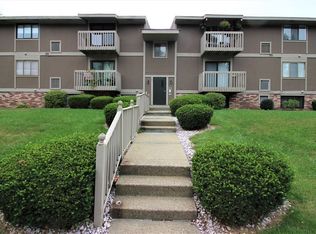 2455 Brook Ledge Rd APT 33B, Bridgeville, PA