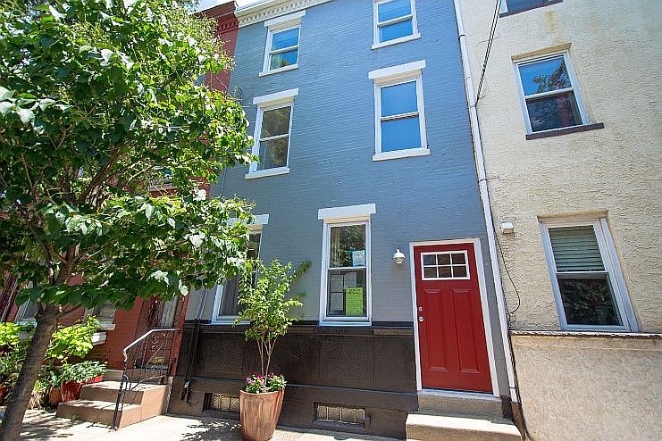 1st image of 1177 S 13th St
