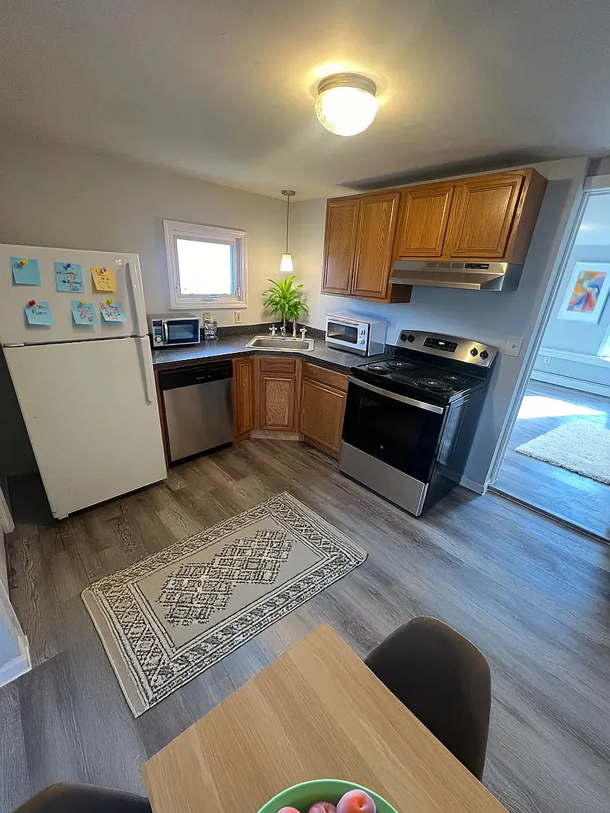 1 bed, 750 sqft, $1,450 — Photo 4