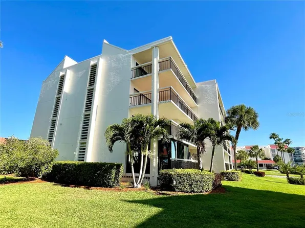 7893 Sailboat Key Blvd S APT 101, South Pasadena, FL 33707