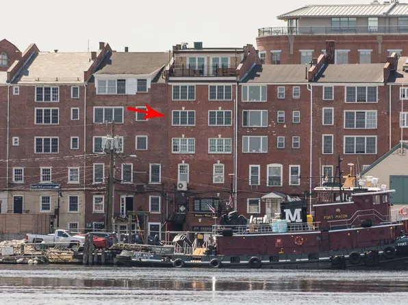 111 Market St #5, Portsmouth, NH 03801