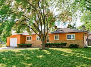 5701 Bartlett Ln, Madison, WI 53711