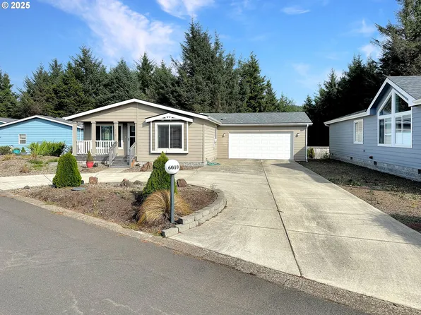 6010 NE Evergreen Ln, Newport, OR 97365
