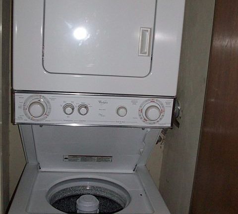 3rd image of 2347 Horne Ave APT C