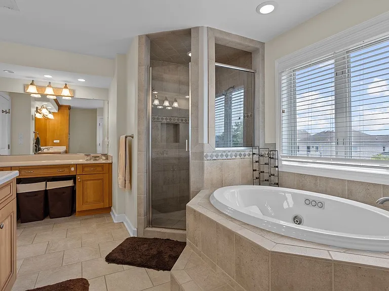 9620 Dolphin Run — Photo 16