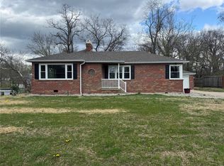 13 Lakeview Dr, Belleville, IL
