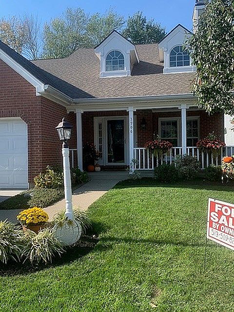 1st image of 3906 Carriage Hill Ln