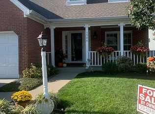 3906 Carriage Hill Ln, Loveland, OH 45140