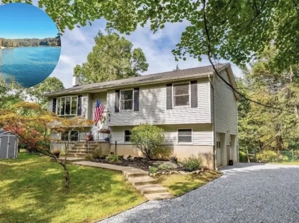 6 Upper Notch Rd, Vernon Twp., NJ 07461