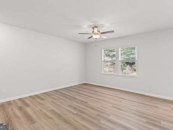 3rd image of 3080 Orwell Dr