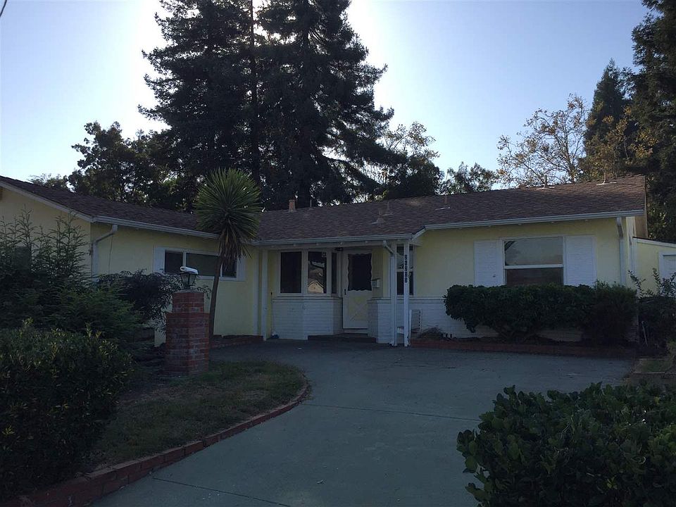 1st image of 26213 Coleman Ave