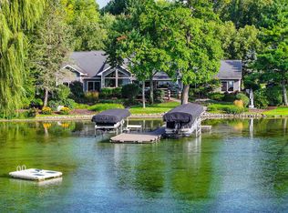 E929 Tammy Trl, Waupaca, WI 54981