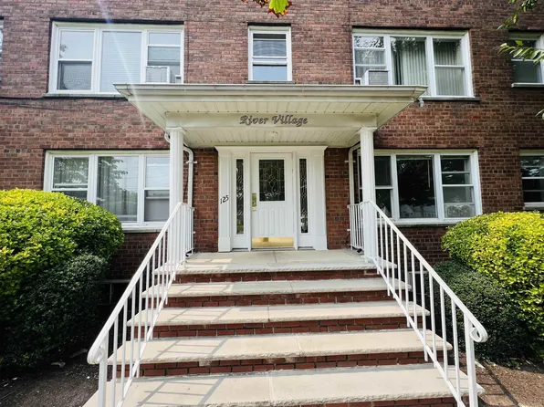 125 Hobart Ave APT 1D, Rutherford, NJ 07070