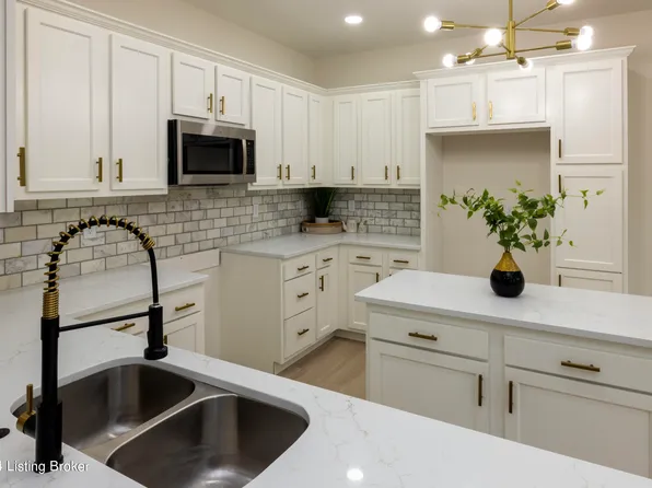 2311 Granger Rd, Fairdale, KY 40118