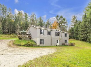 123 Sand Dollar Dr, Lyndonville, VT 05851