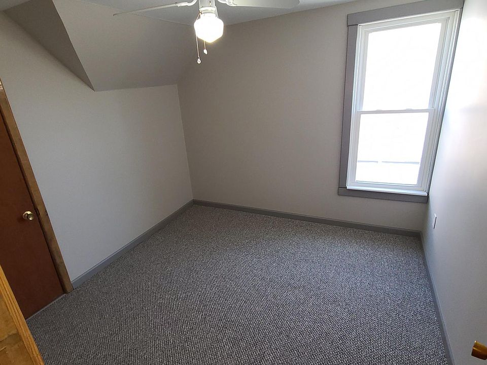 1st image of 526 Gould Ave