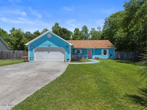 107 Foxlair Drive, Hubert, NC 28539