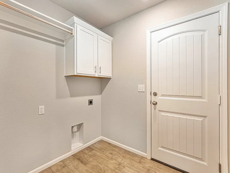 Washer and Dryer to be supplied by tenant