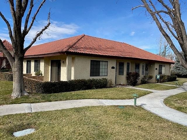 1st image of 19234 Cottonwood Dr
