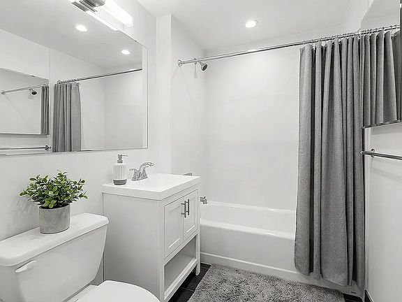 5th image of 1955 1st Ave APT 620