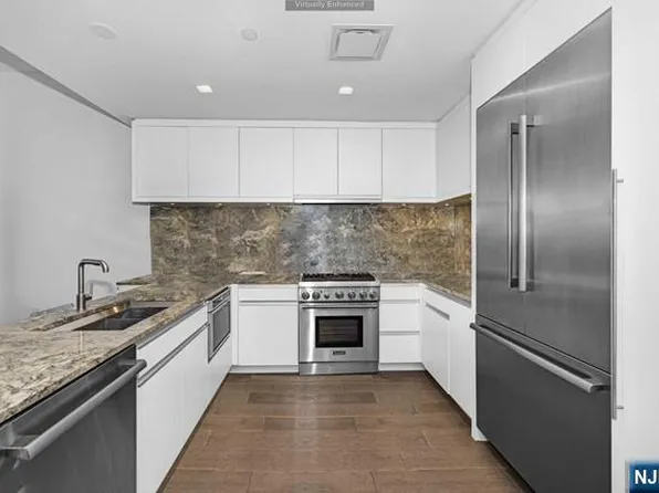 320 Adolphus Ave Unit 806, Cliffside Park, NJ 07010