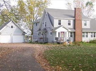 5611 Ada Dr SE, Ada, MI 49301