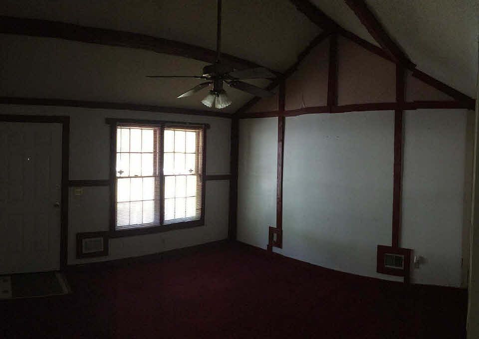 2nd image of 115 Hickory Forest Dr