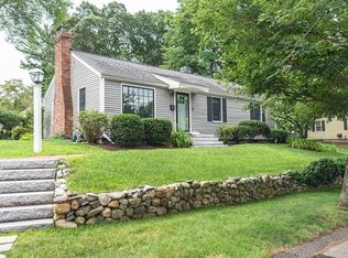41 Woodbriar Rd, Wakefield, MA 01880
