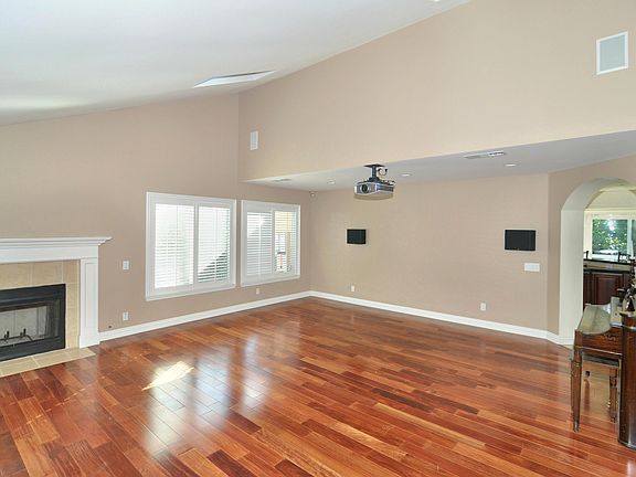 4th image of 788 San Doval Pl