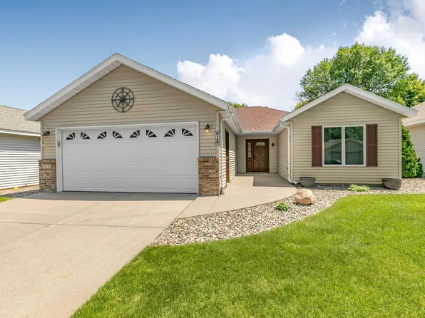 914 Willow Grove Cir, Waite Park, MN 56387