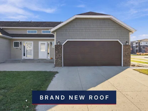 3372 27th St S, Moorhead, MN 56560