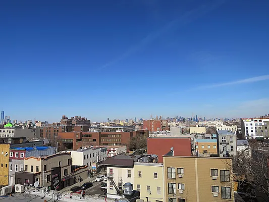 Rented by 50 Stanhope LLC | media 23