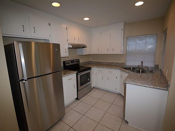 2nd image of 1108 Nestling Dr