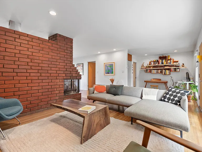 6401 E Marita St — Photo 3