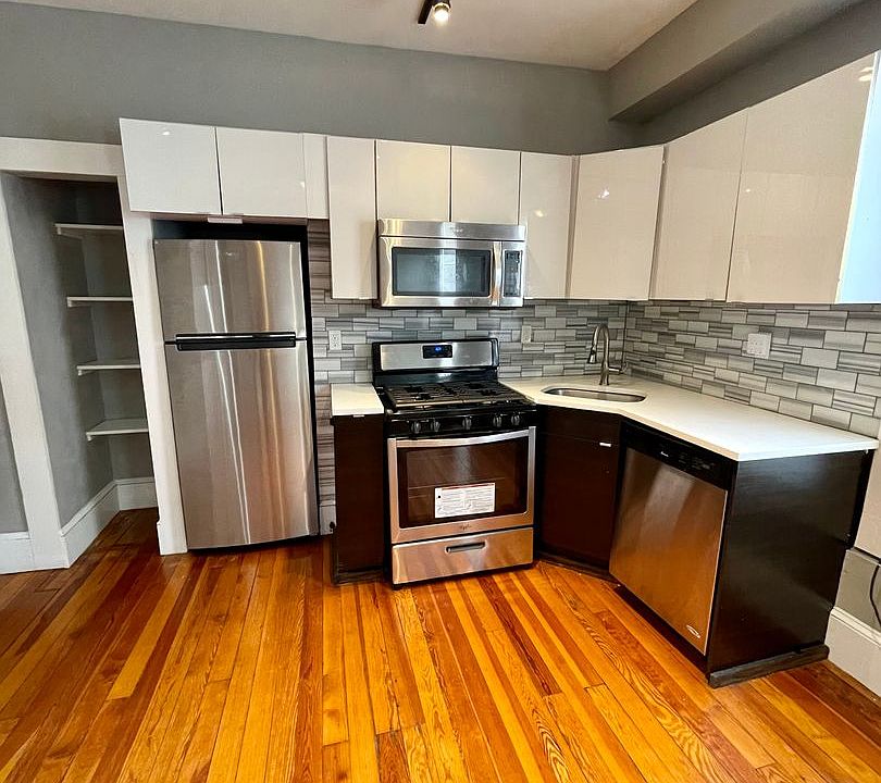 1st image of 209 Greene St APT 7