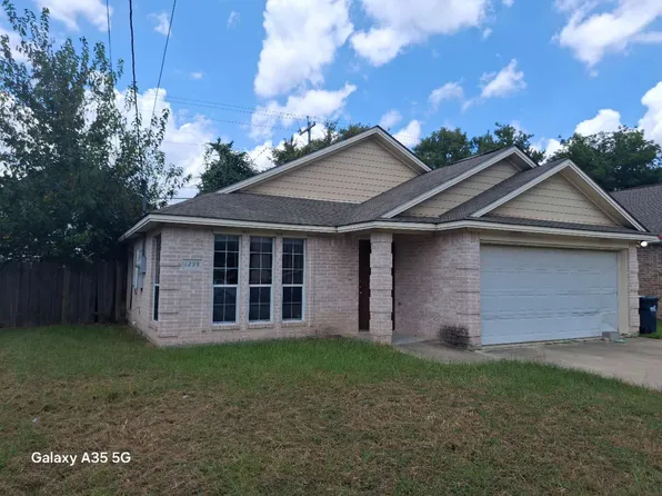 129 Richards St #B, College Station, TX 77840